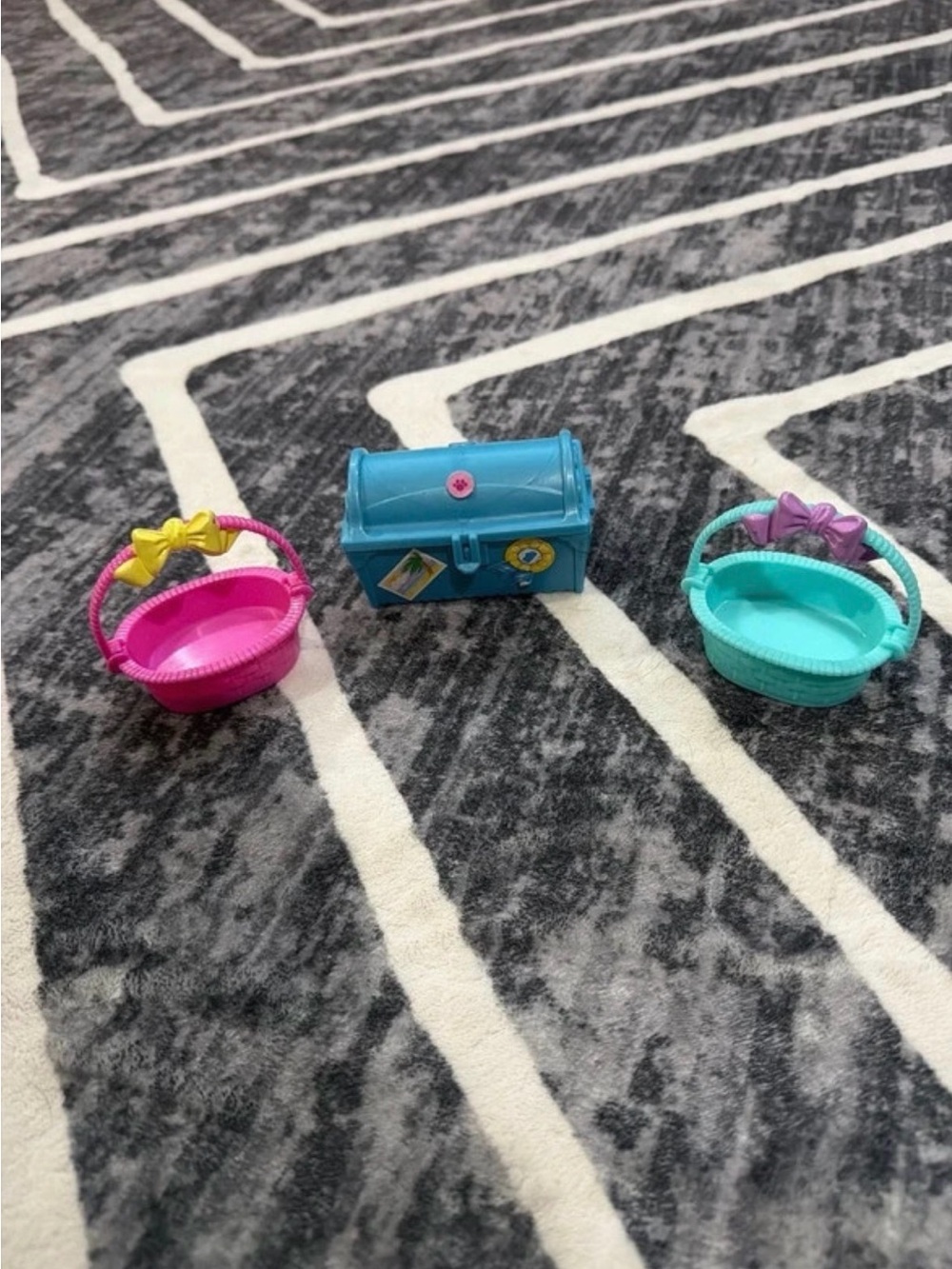 90’s Littlest Pet Shop Blue Treasure Chest with Pink and Teal Baskets